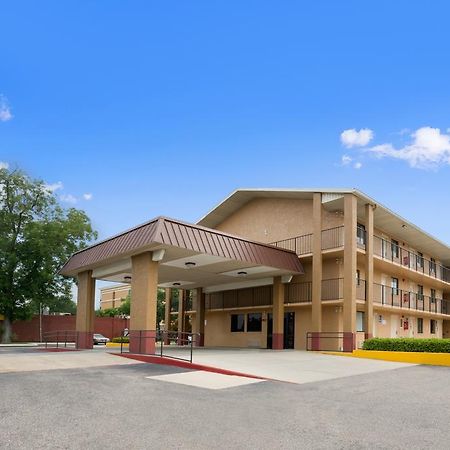 Days Inn Pensacola North Ferry Pass Exterior photo
